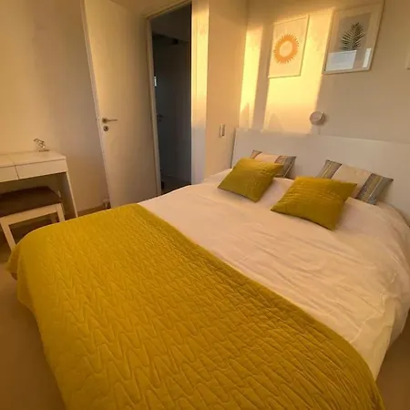 Penthouse Au Dessus De La *